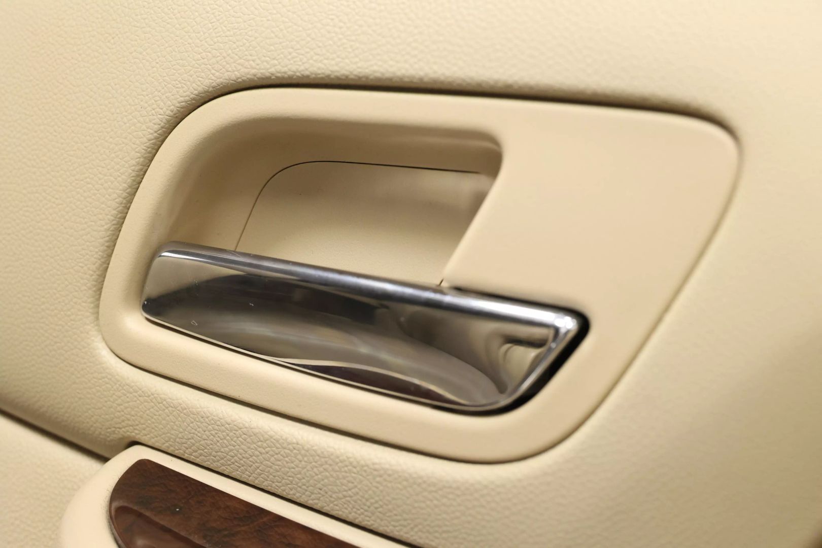 2012 Cadillac Escalade - Image 70