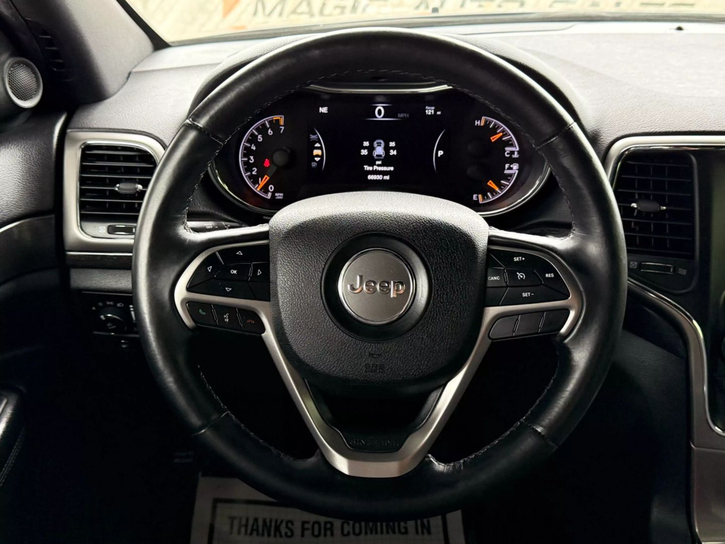 2018 Jeep Grand Cherokee - Image 31