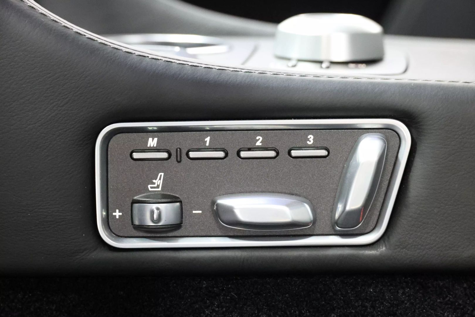 2011 Aston Martin Rapide - Image 14