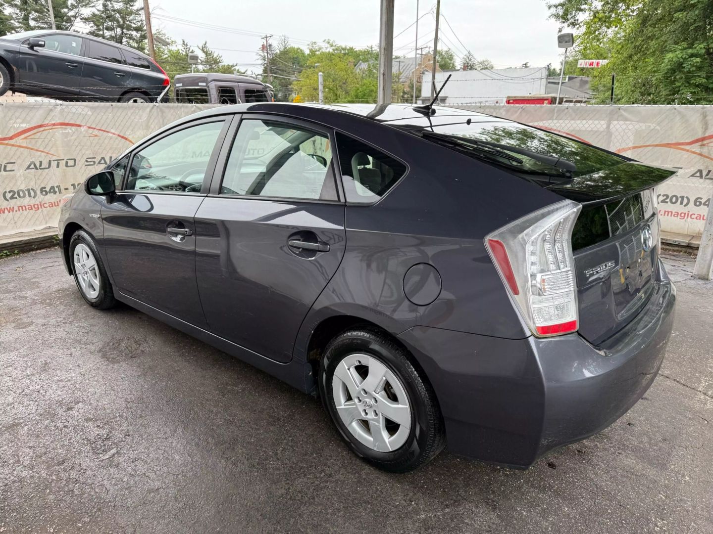 2010 Toyota Prius - Image 13