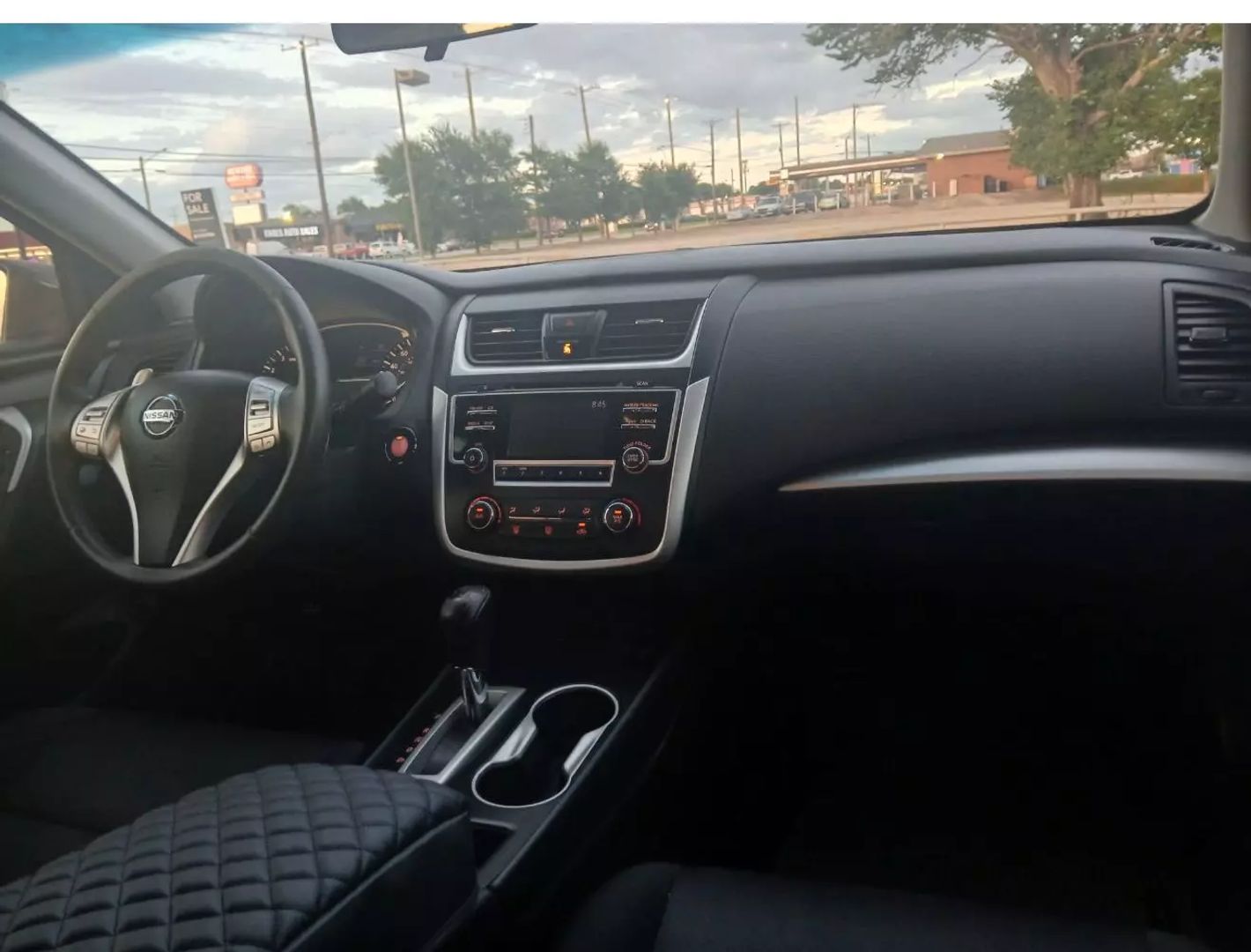 2016 Nissan Altima - Image 8