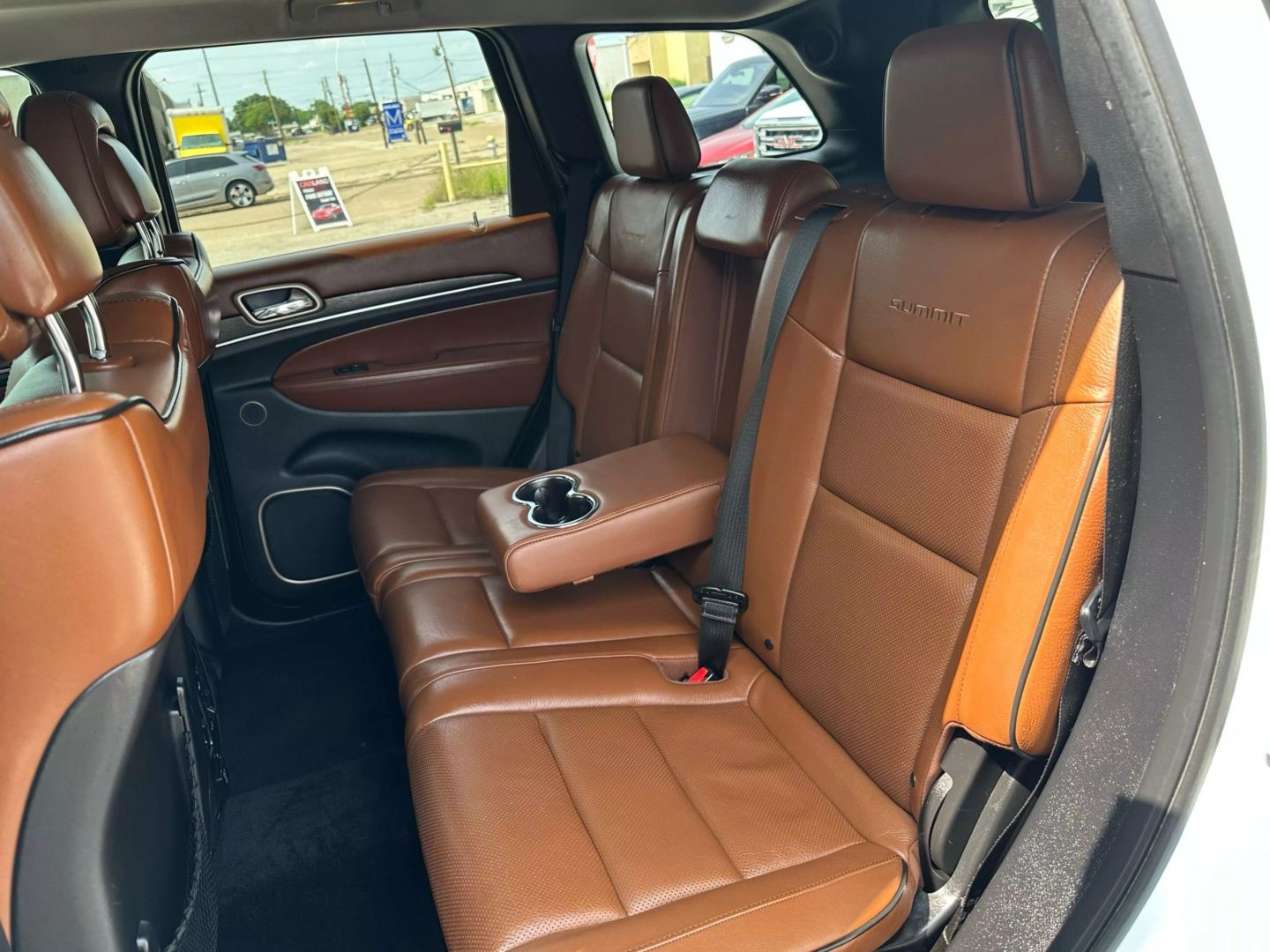 2015 Jeep Grand Cherokee - Image 27