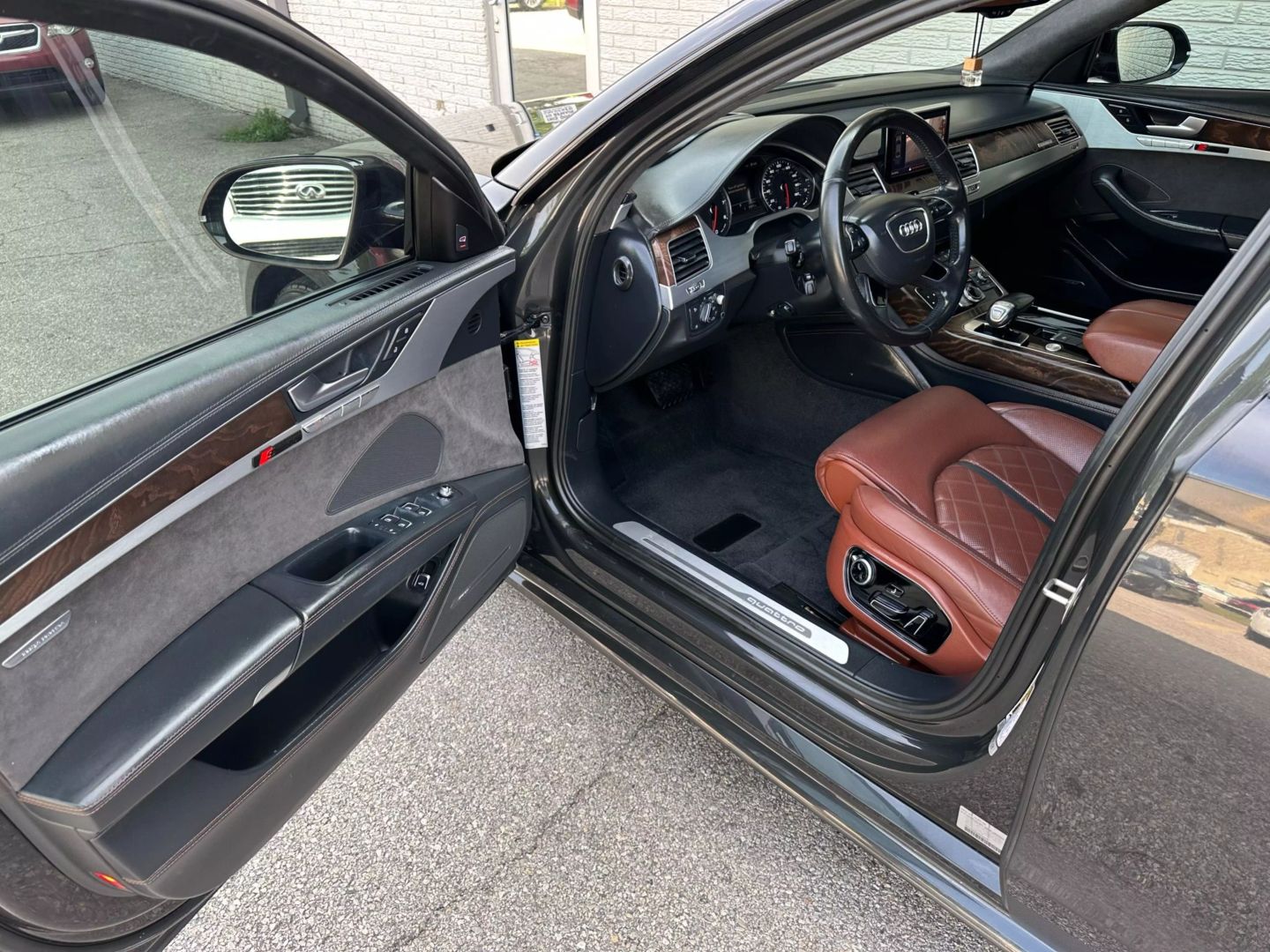 2017 Audi A8 - Image 18