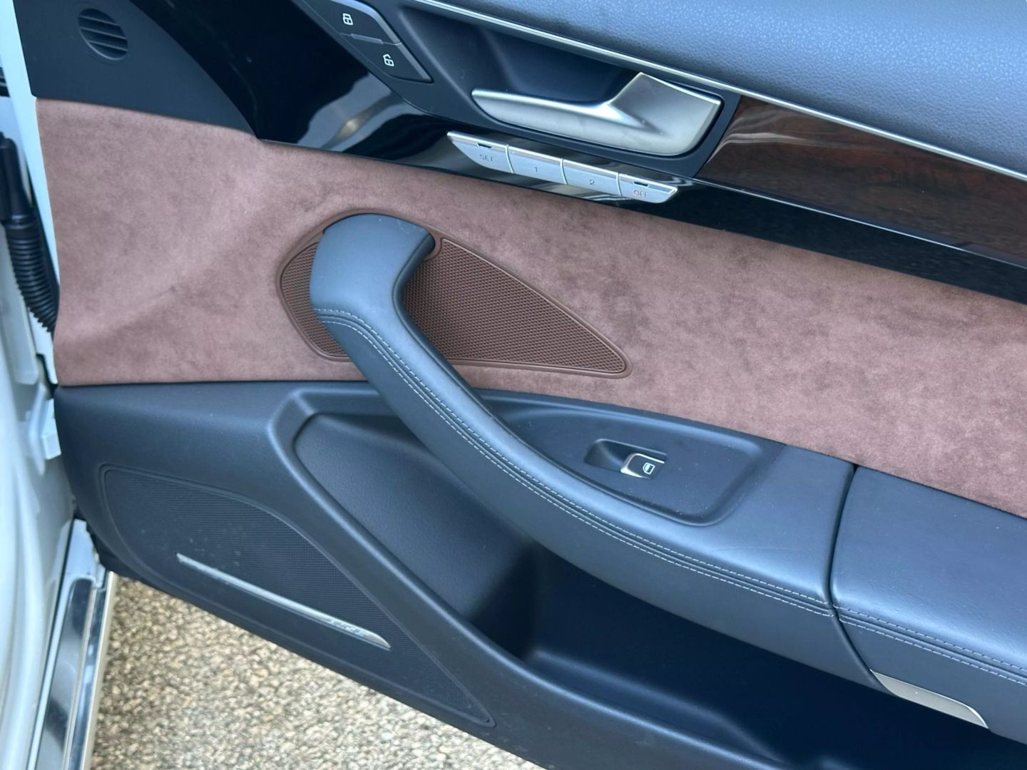 2016 Audi A8 - Image 20