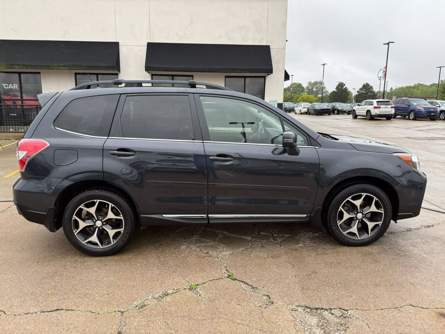 2015 Subaru Forester - Image 16