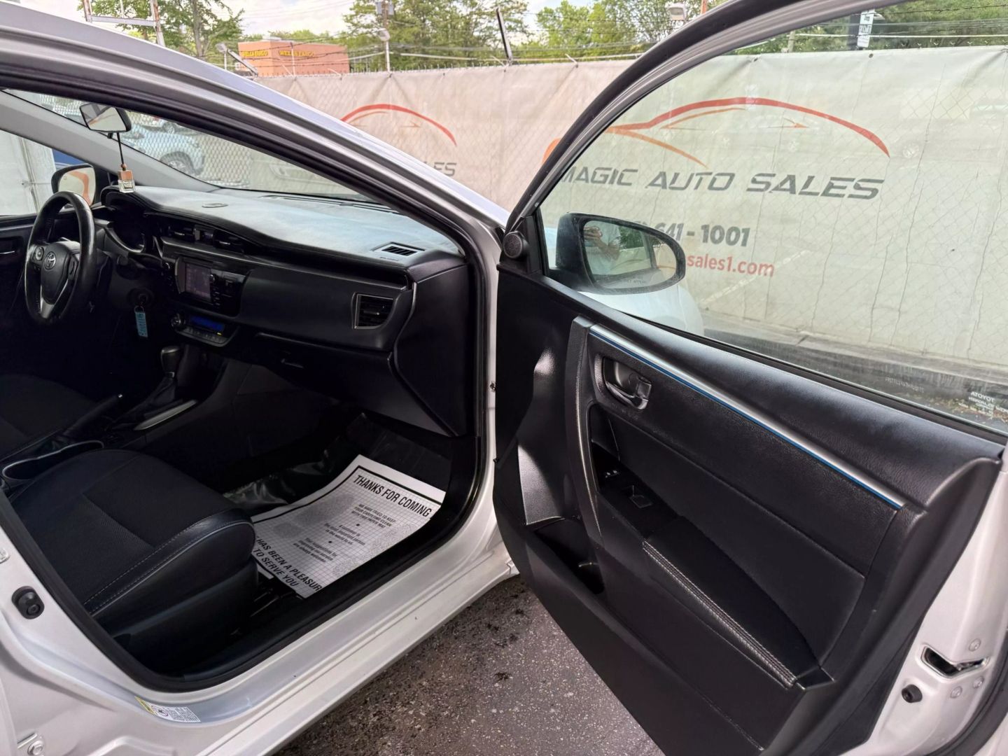 2015 Toyota Corolla - Image 24