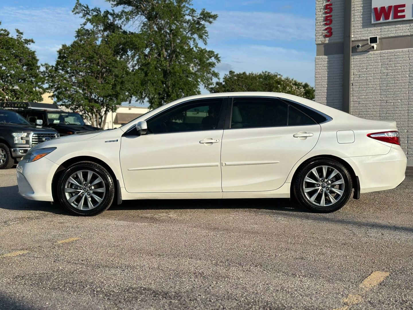 2015 Toyota Camry - Image 4