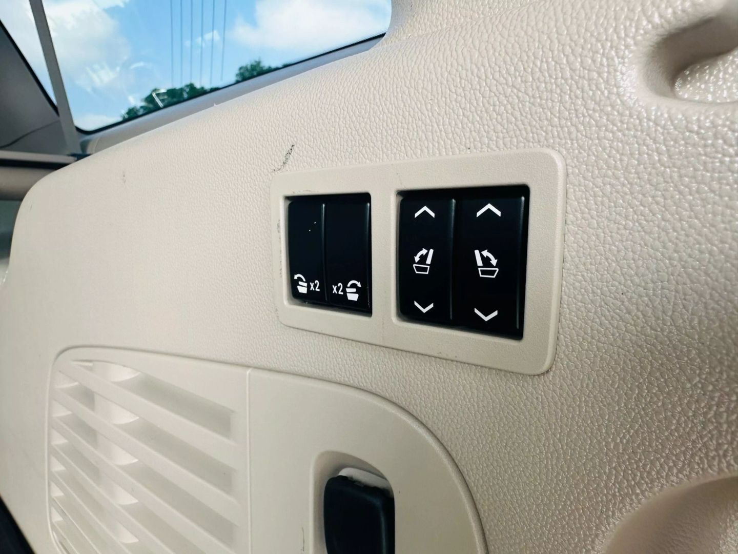 2016 Gmc Yukon Xl - Image 11