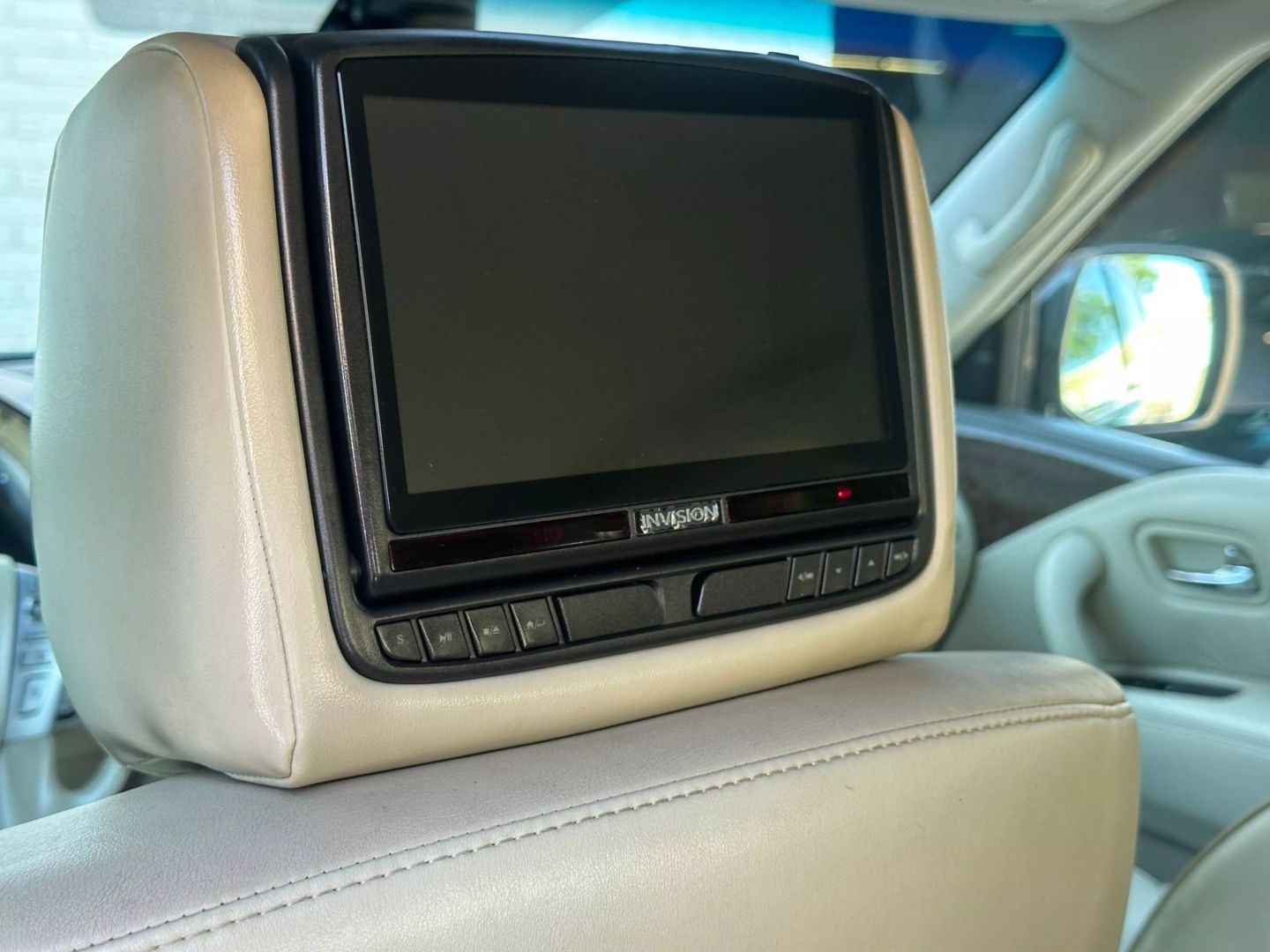 2015 Infiniti Qx80 - Image 18