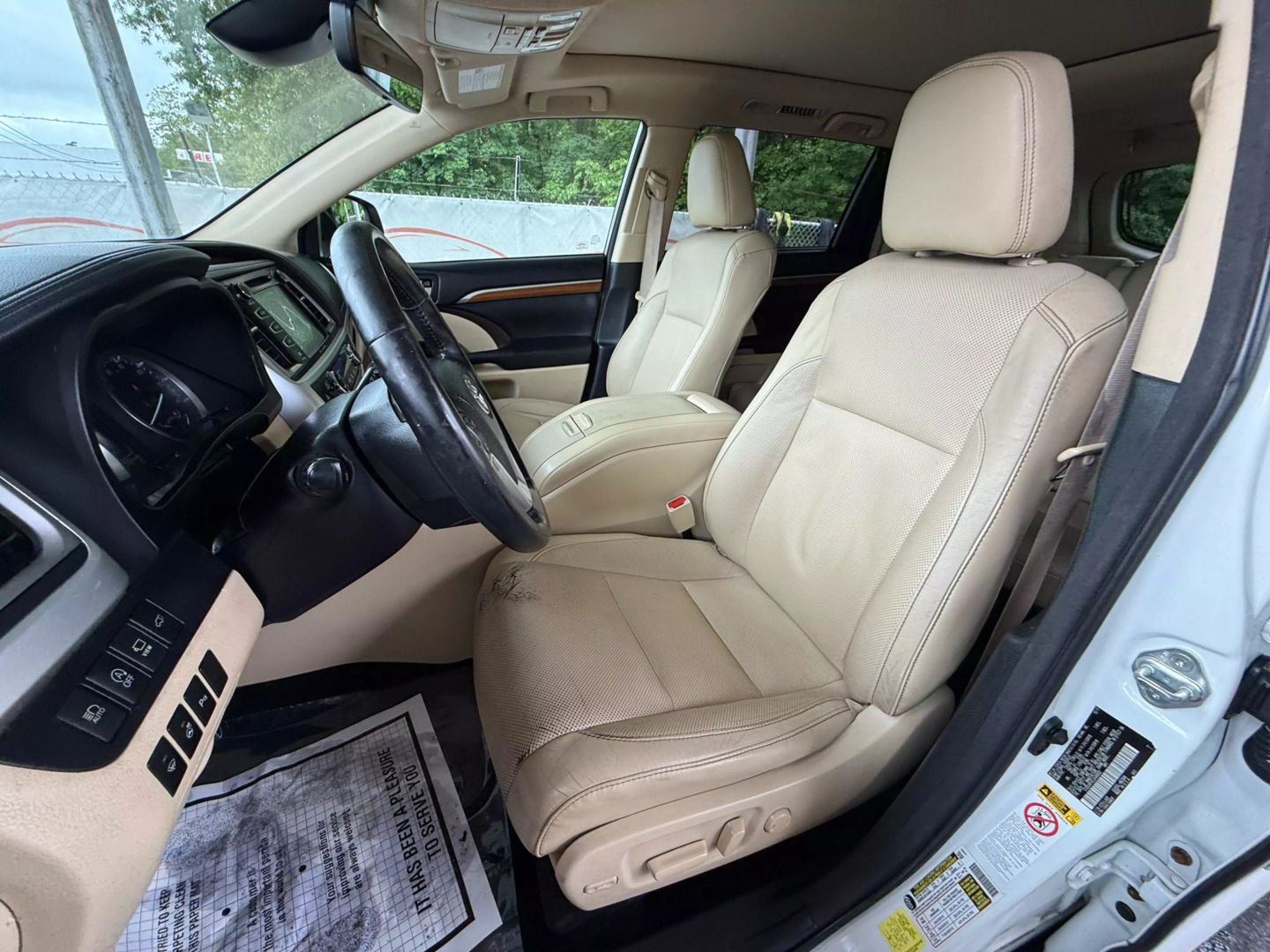 2018 Toyota Highlander - Image 16