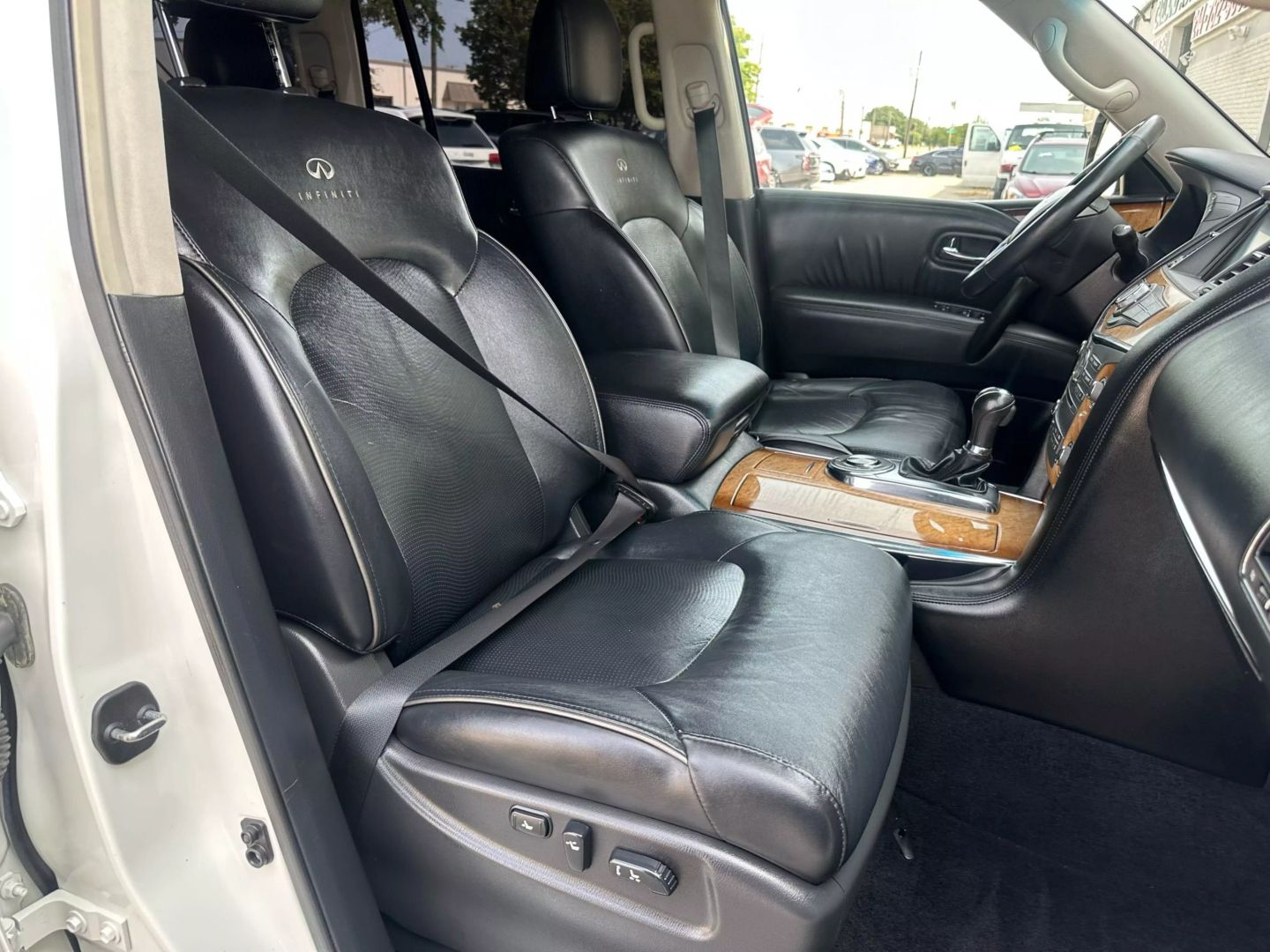 2013 Infiniti Qx - Image 30