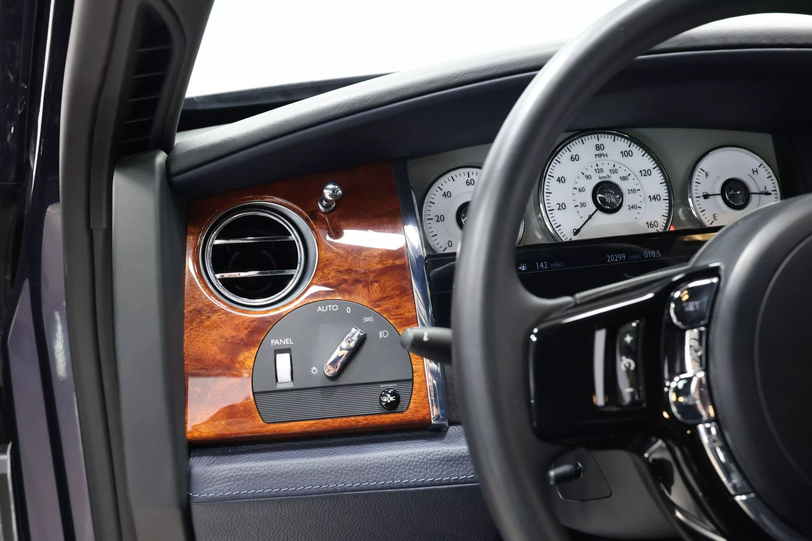 2012 Rolls-royce Ghost - Image 21