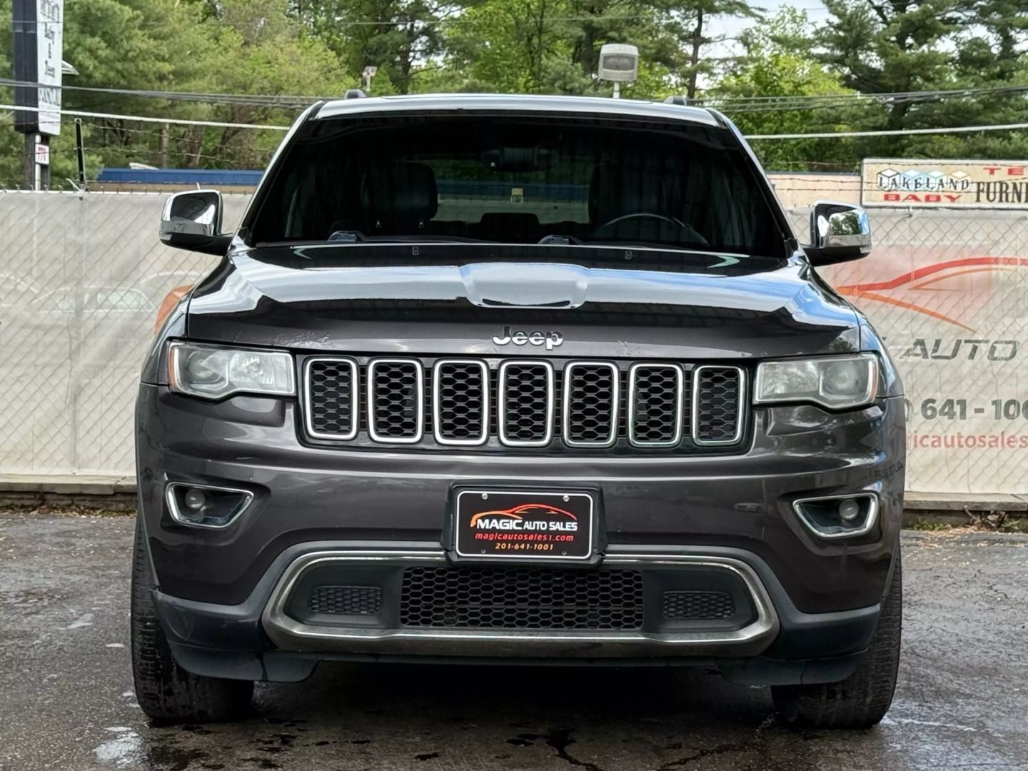2017 Jeep Grand Cherokee - Image 5