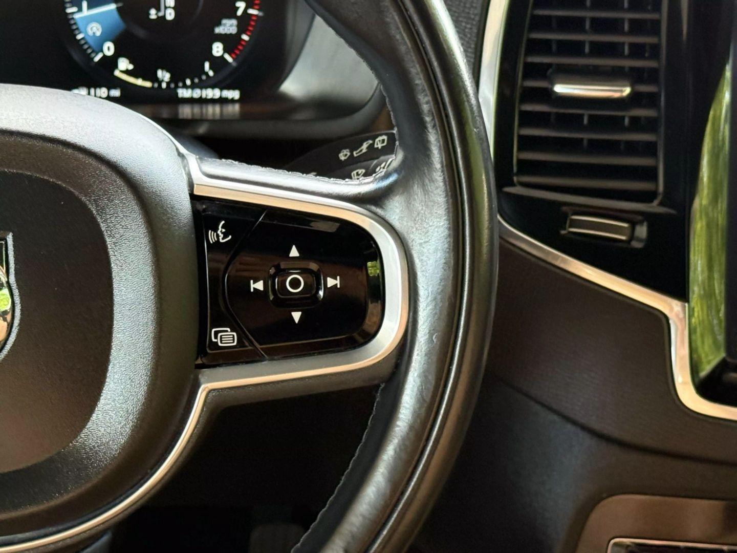 2018 Volvo Xc90 - Image 37