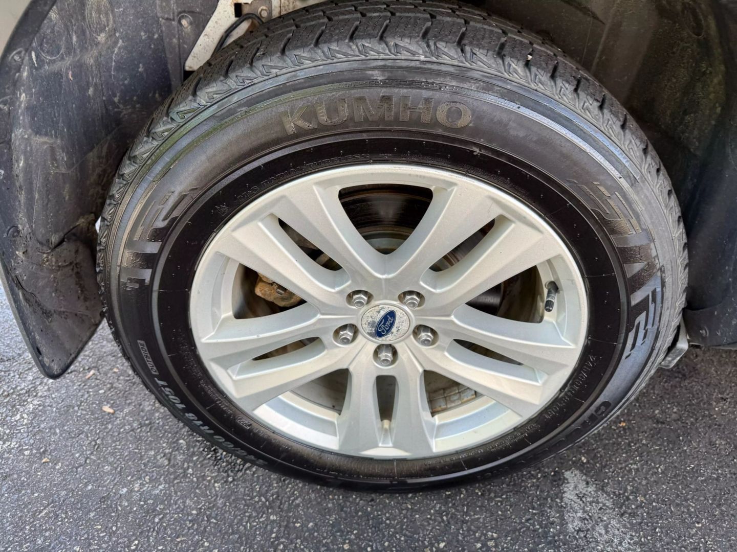 2019 Ford Explorer - Image 47