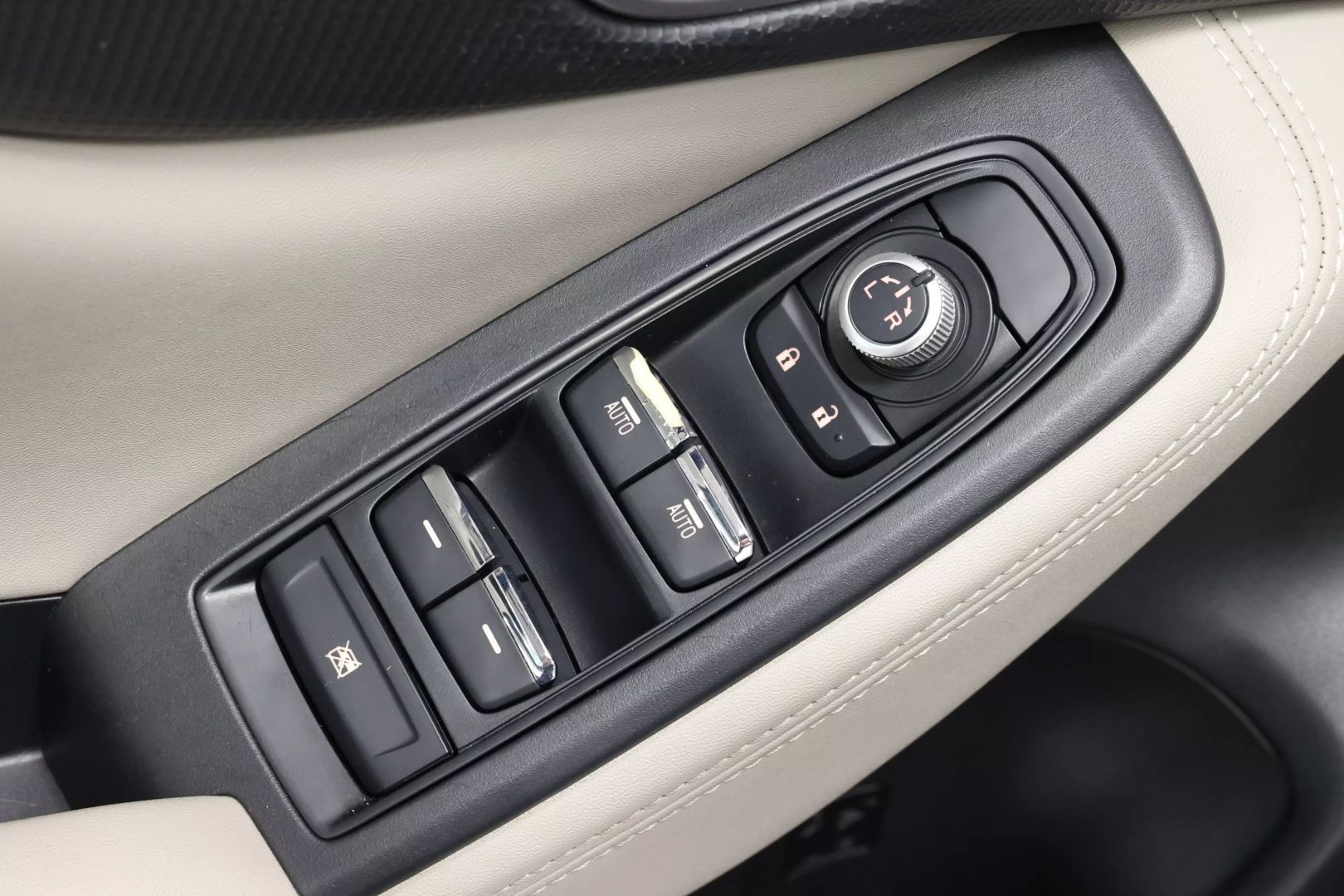 2021 Subaru Forester - Image 10