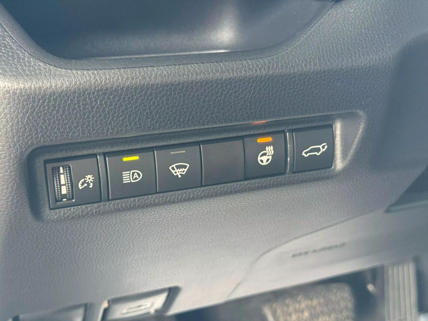 2019 Toyota Rav4 - Image 40