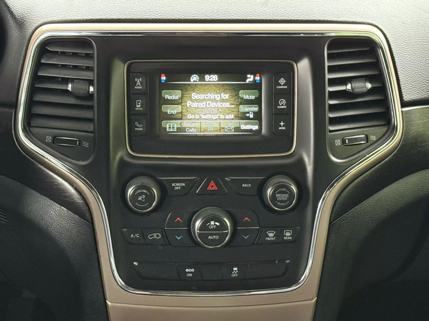 2015 Jeep Grand Cherokee - Image 28