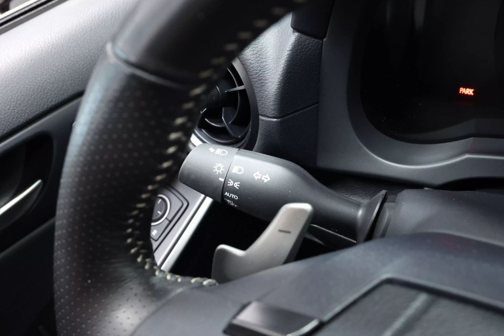 2023 Lexus Is - Image 23