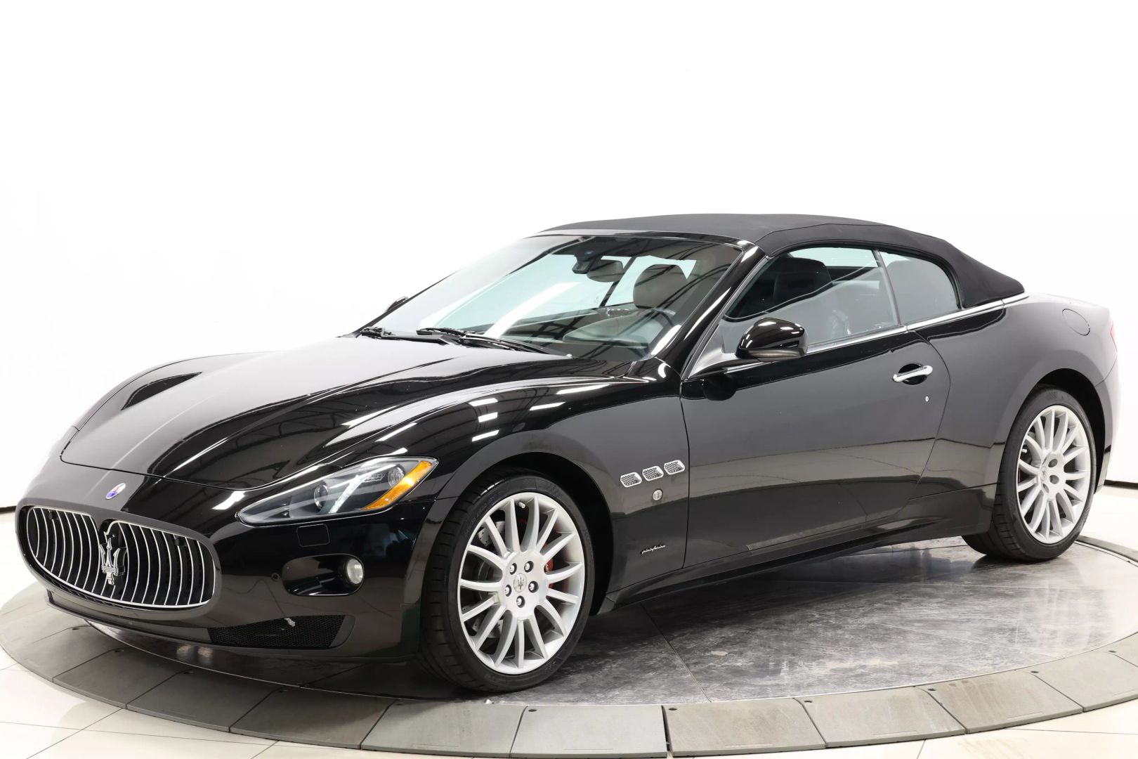 2013 Maserati Granturismo - Image 105
