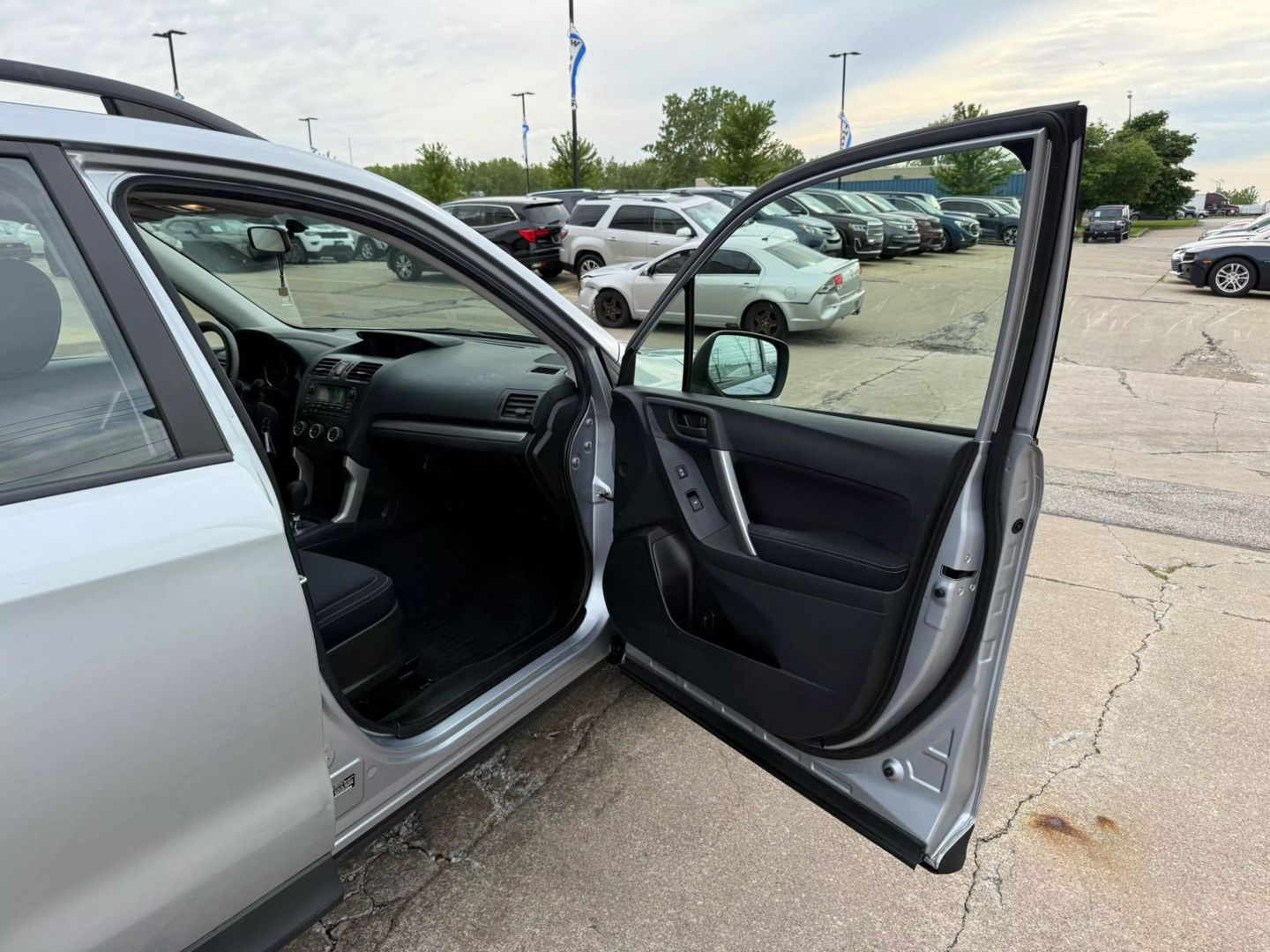 2015 Subaru Forester - Image 22