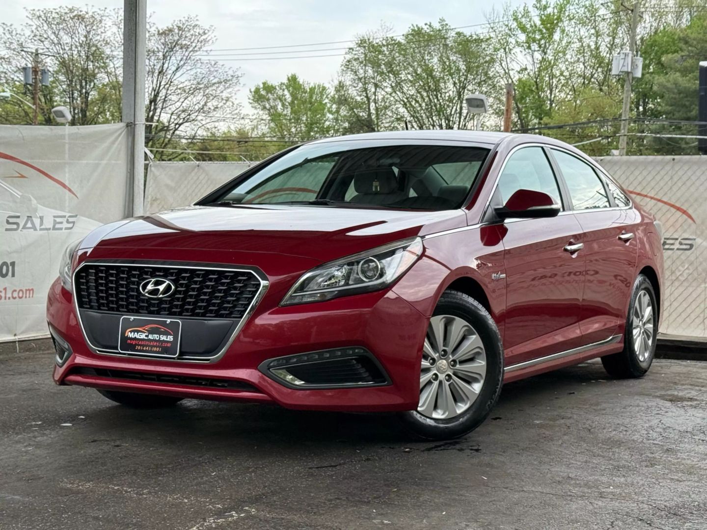 2016 Hyundai Sonata Hybrid - Image 1