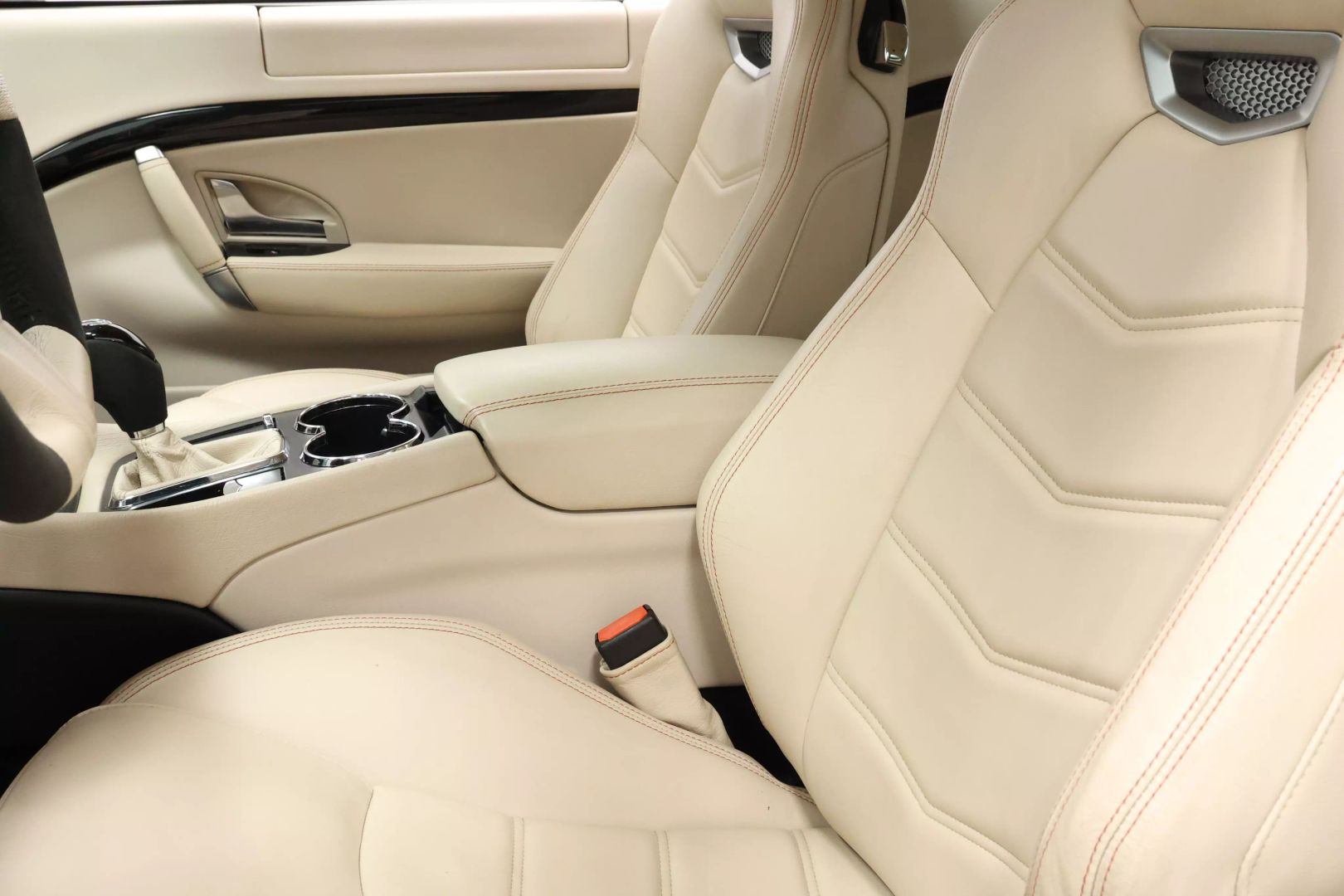 2013 Maserati Granturismo - Image 21