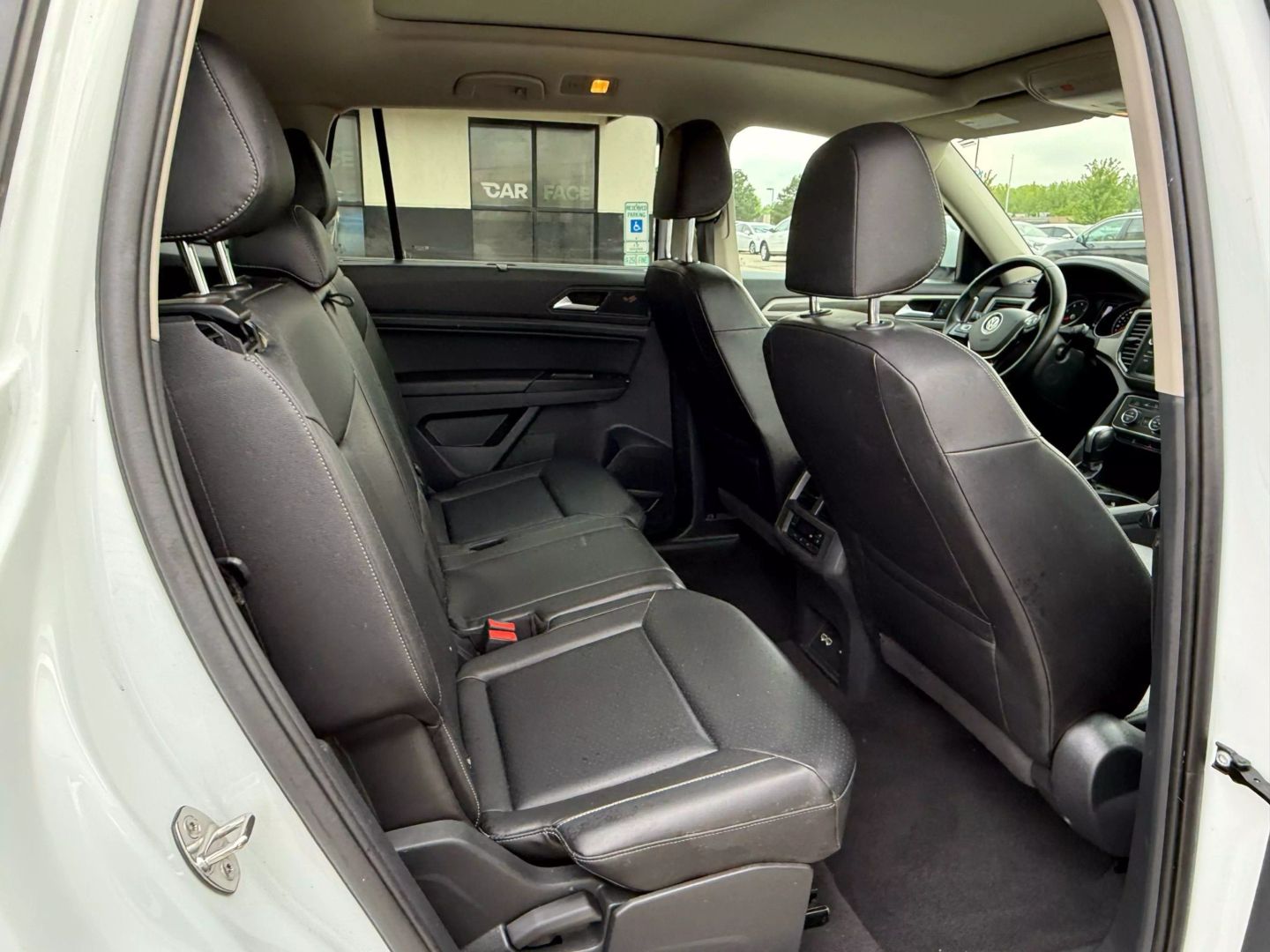 2020 Volkswagen Atlas - Image 23
