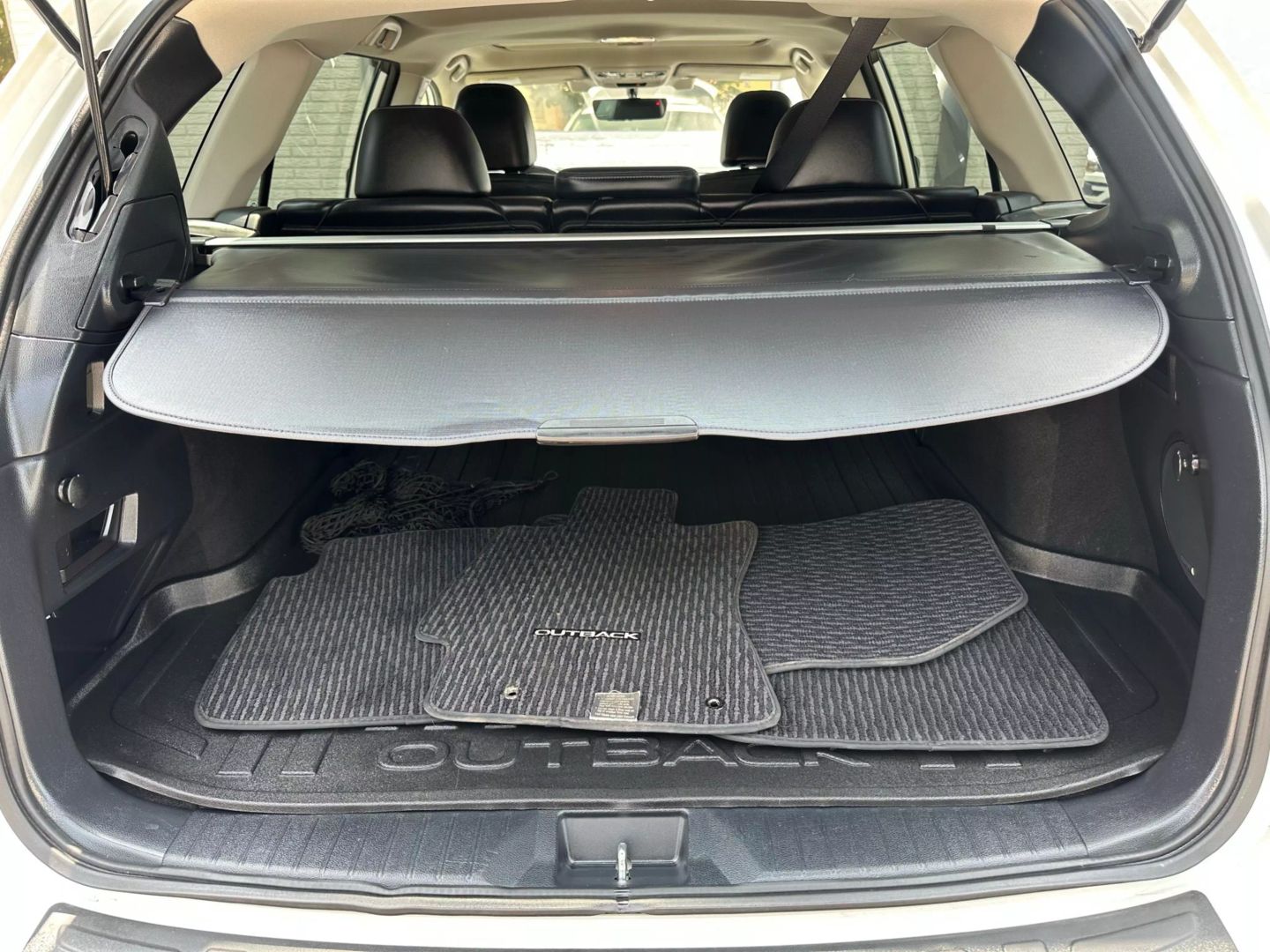 2018 Subaru Outback - Image 31