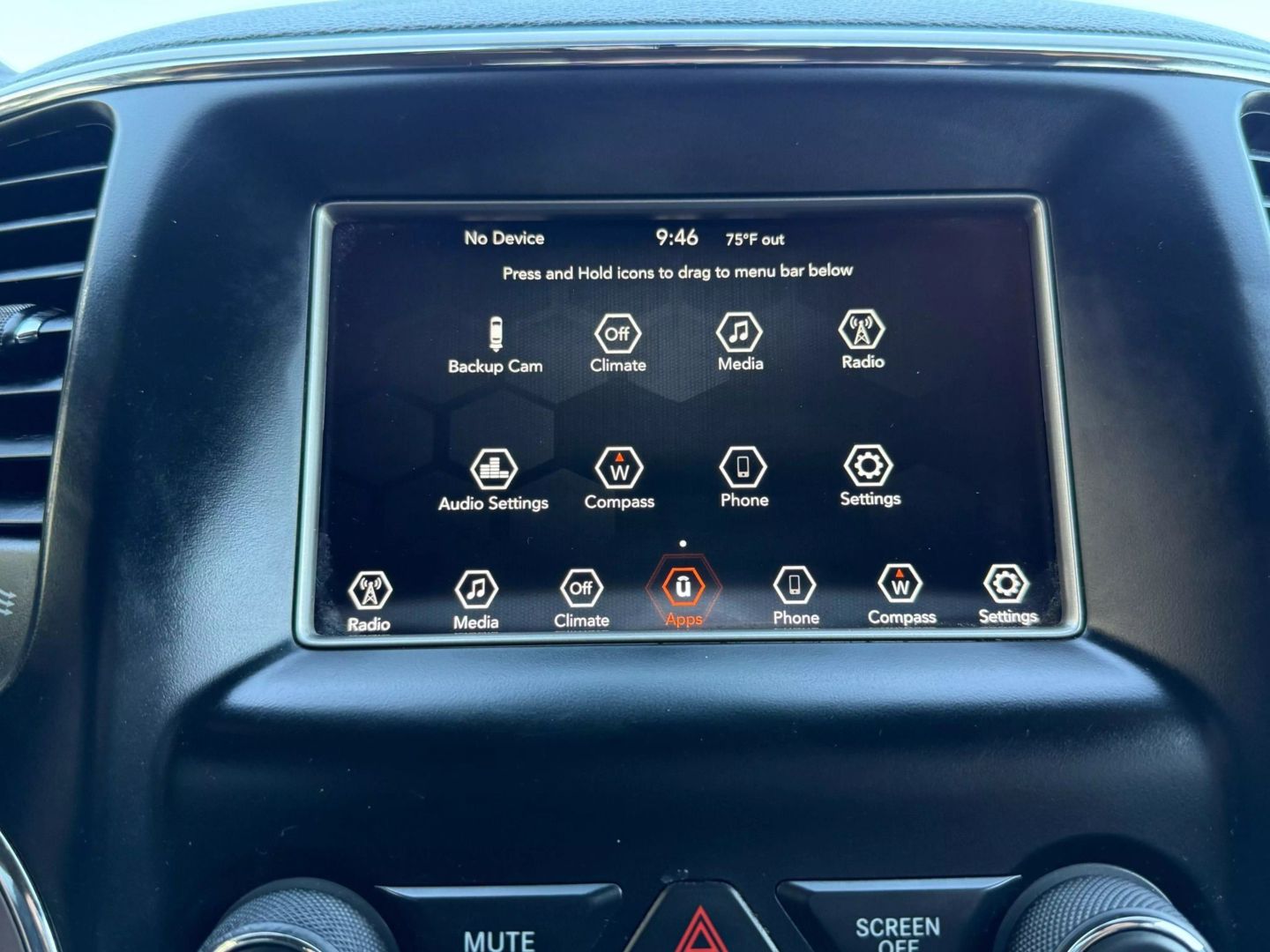 2019 Jeep Grand Cherokee - Image 34