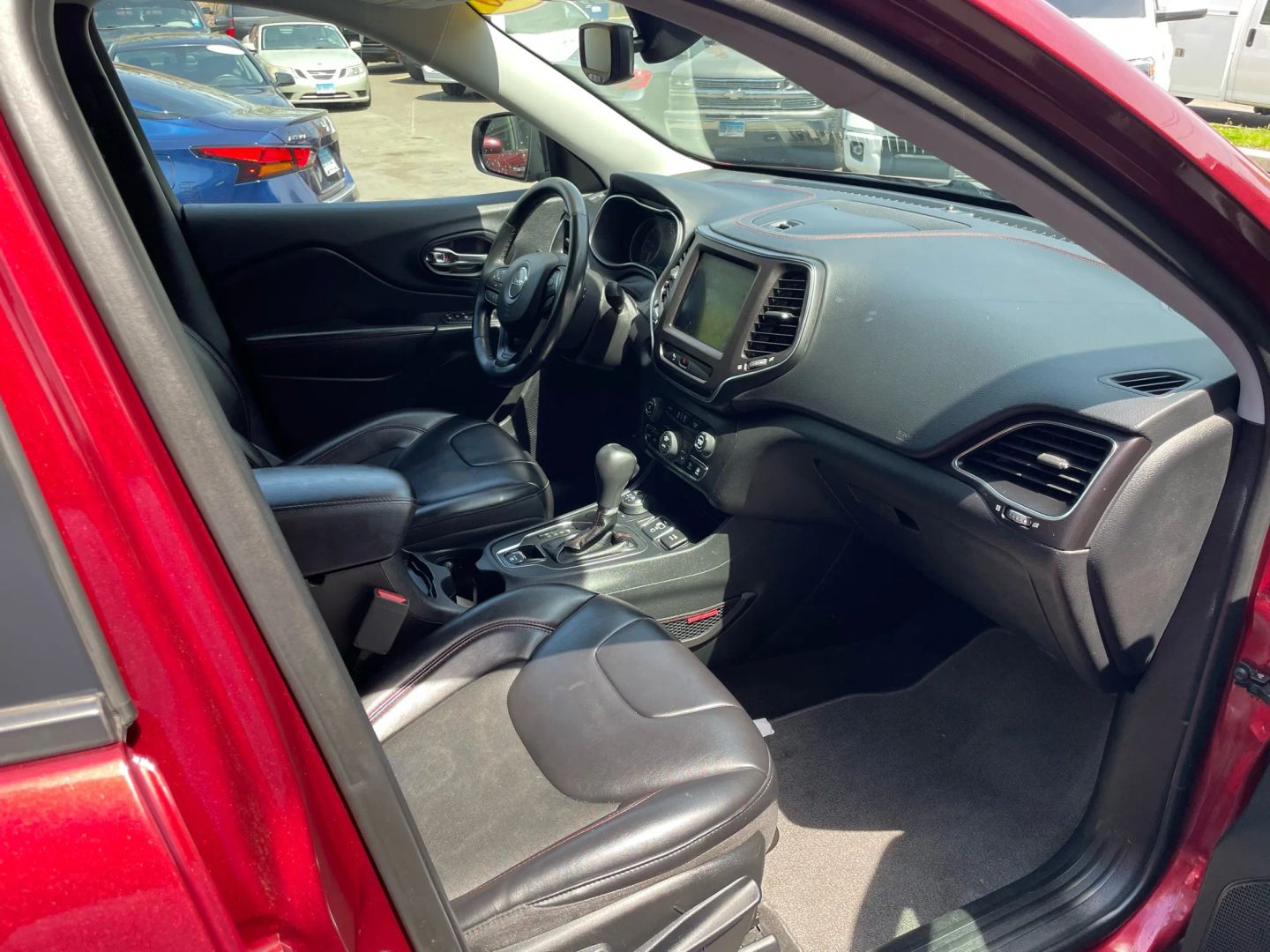 Image 6 of 2020 JEEP CHEROKEE