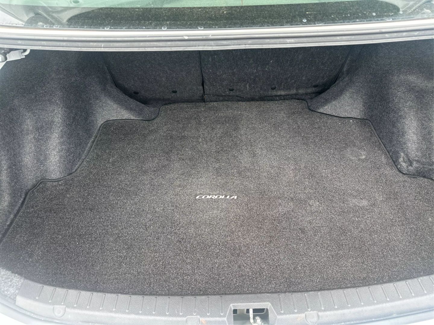 2011 TOYOTA COROLLA SEDAN 4-CYL, 1.8 LITER S SEDAN 4D