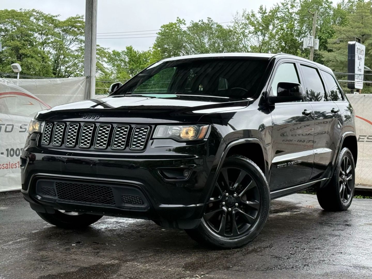 2018 Jeep Grand Cherokee - Image 1