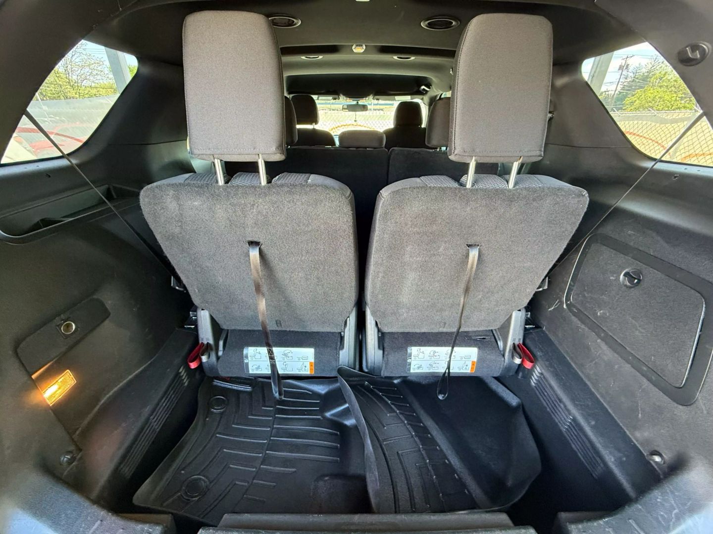 2017 Ford Explorer - Image 21