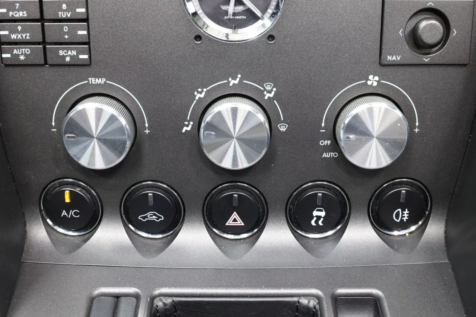2008 Aston Martin Vantage - Image 31
