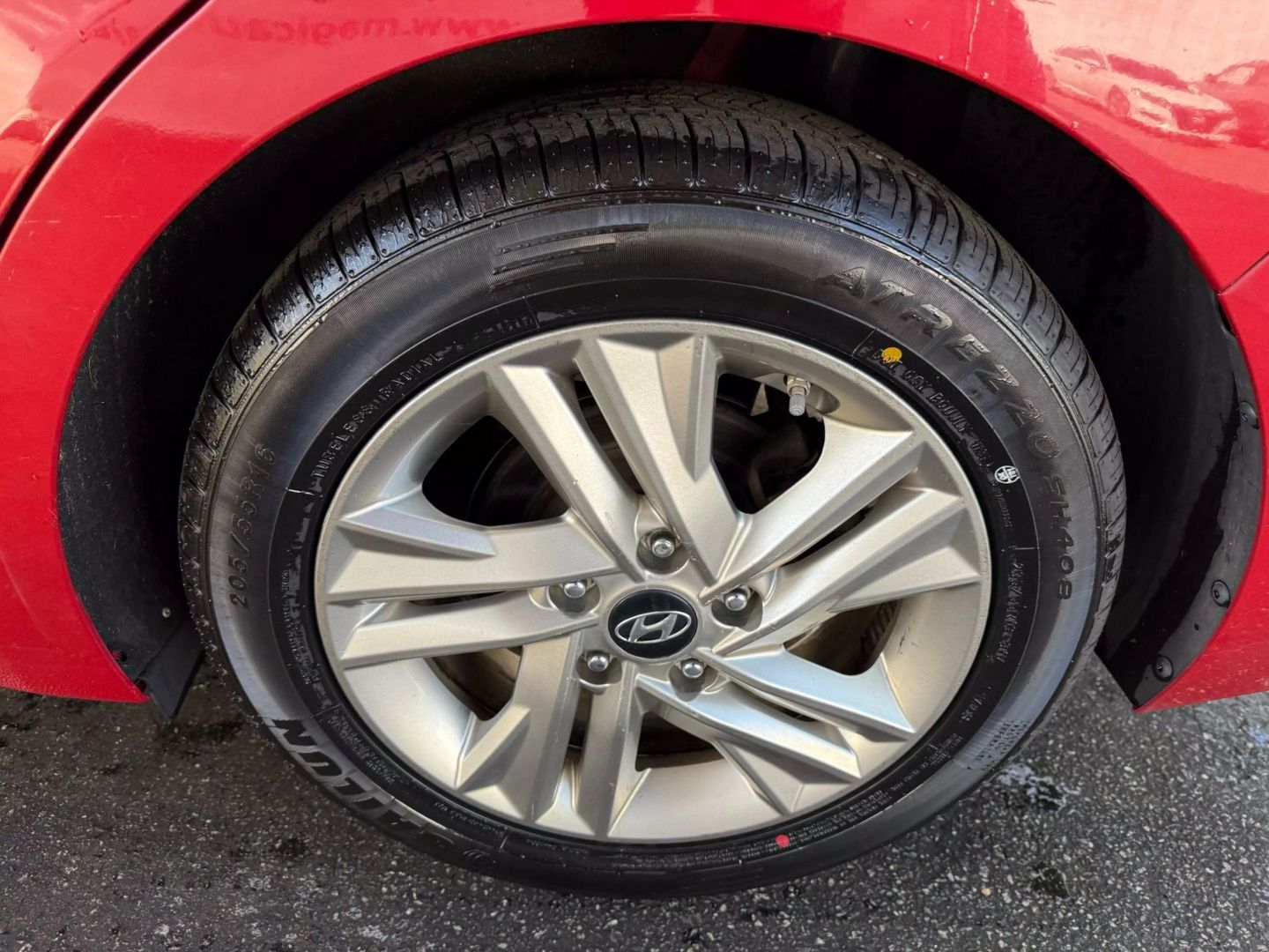 2019 Hyundai Elantra - Image 44