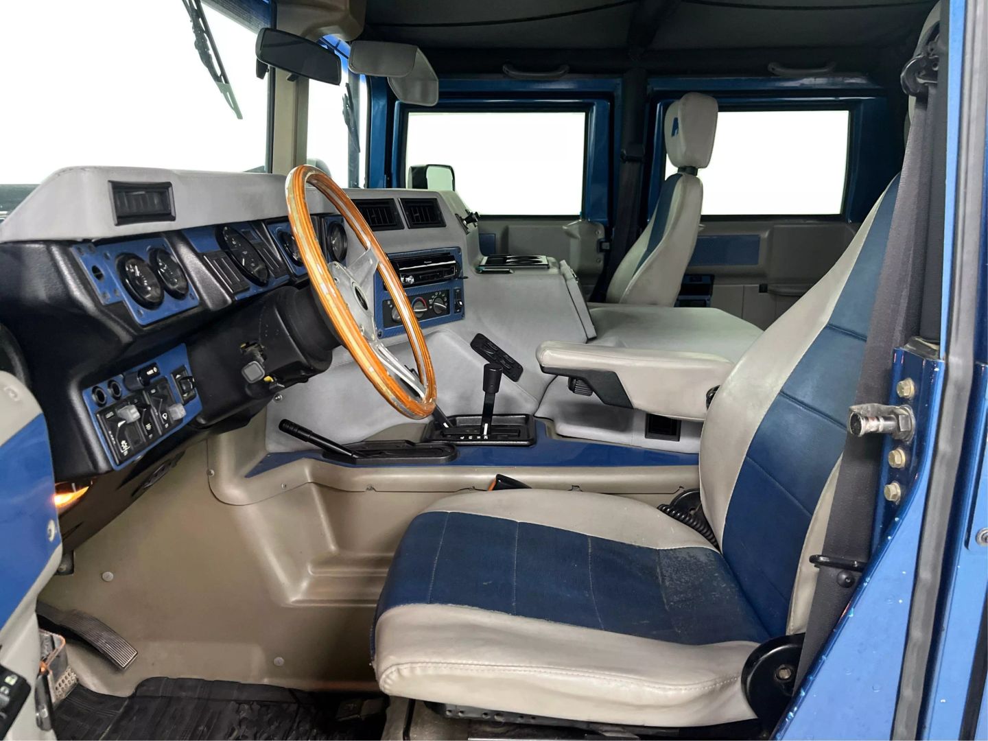 1996 Hummer H1 - Image 9