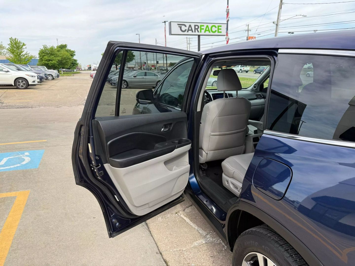 2016 Honda Pilot - Image 20