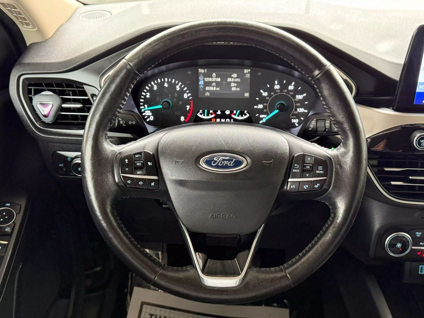 2020 Ford Escape - Image 32