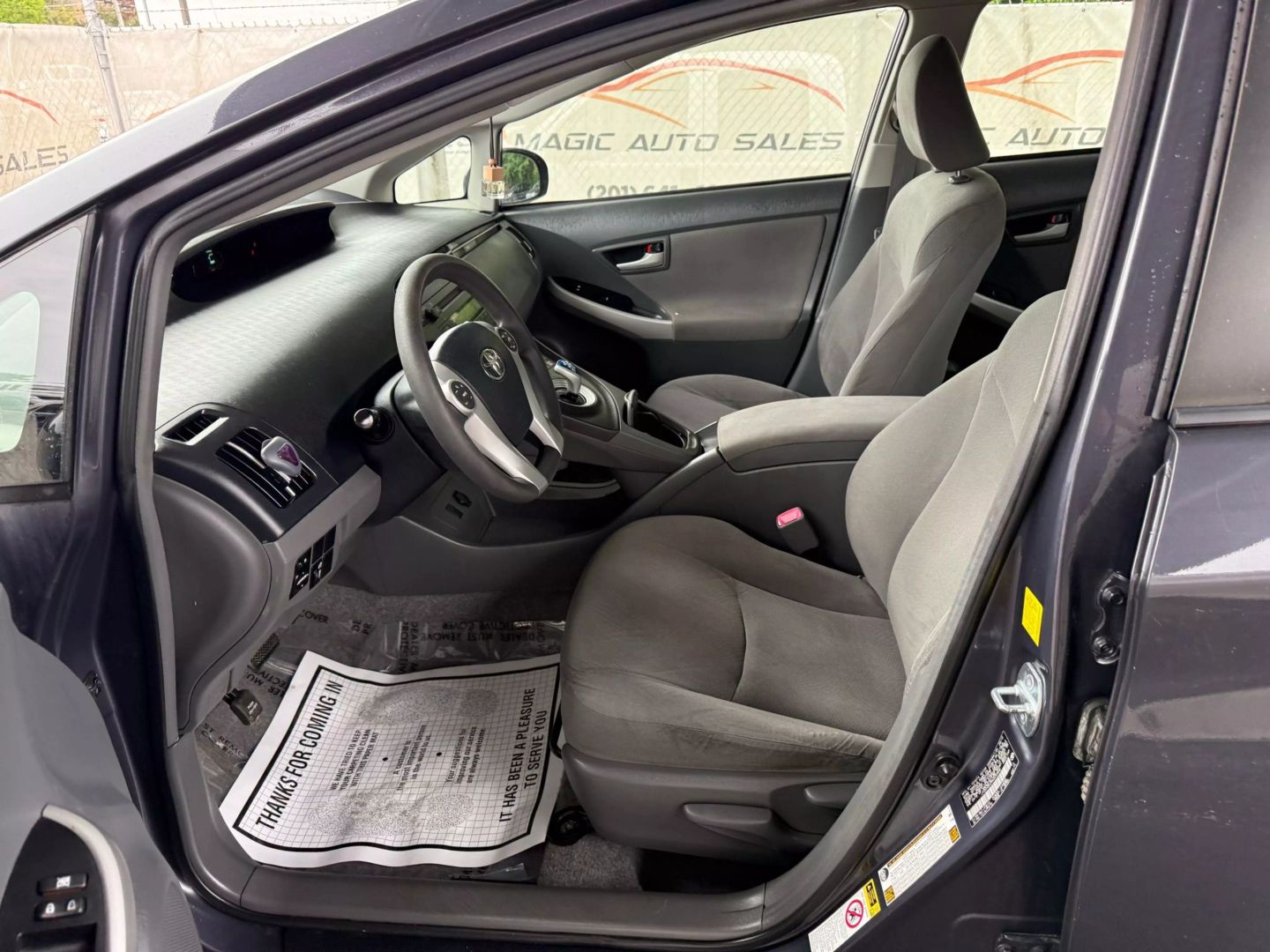 2010 Toyota Prius - Image 15
