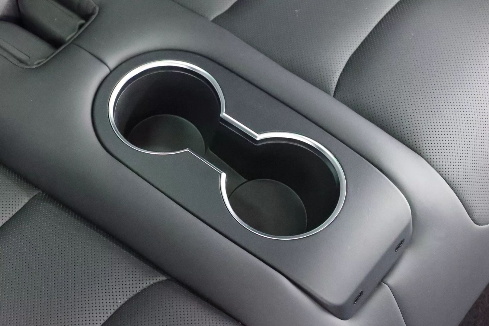 2022 Tesla Model X - Image 69
