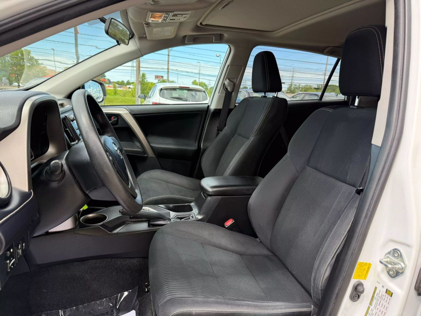 2013 Toyota Rav4 - Image 17