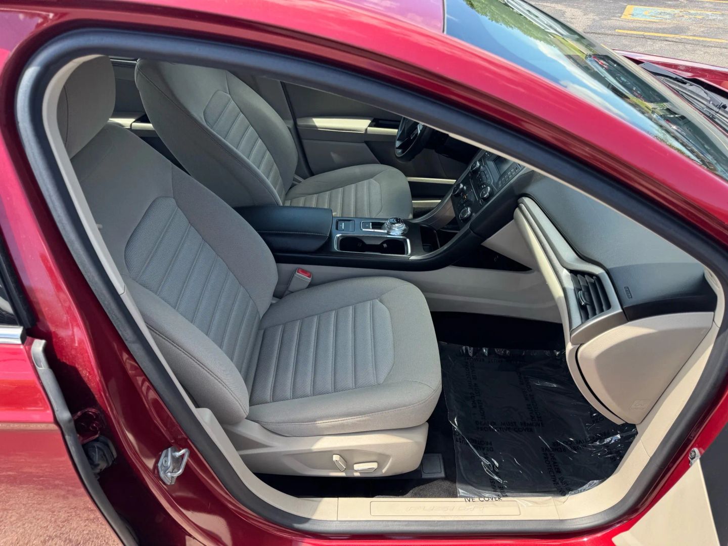 2017 Ford Fusion - Image 15