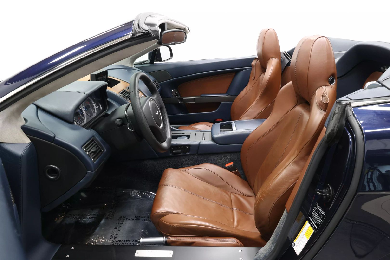 2014 Aston Martin Vantage - Image 12