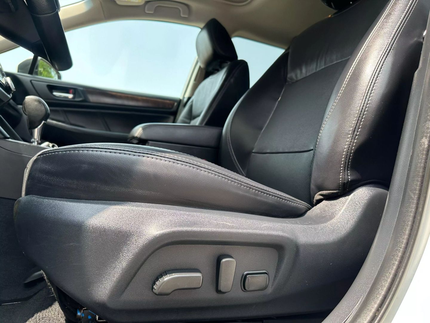 2018 Subaru Outback - Image 23