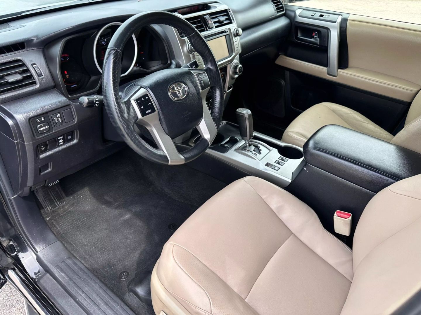 2013 Toyota 4runner - Image 13
