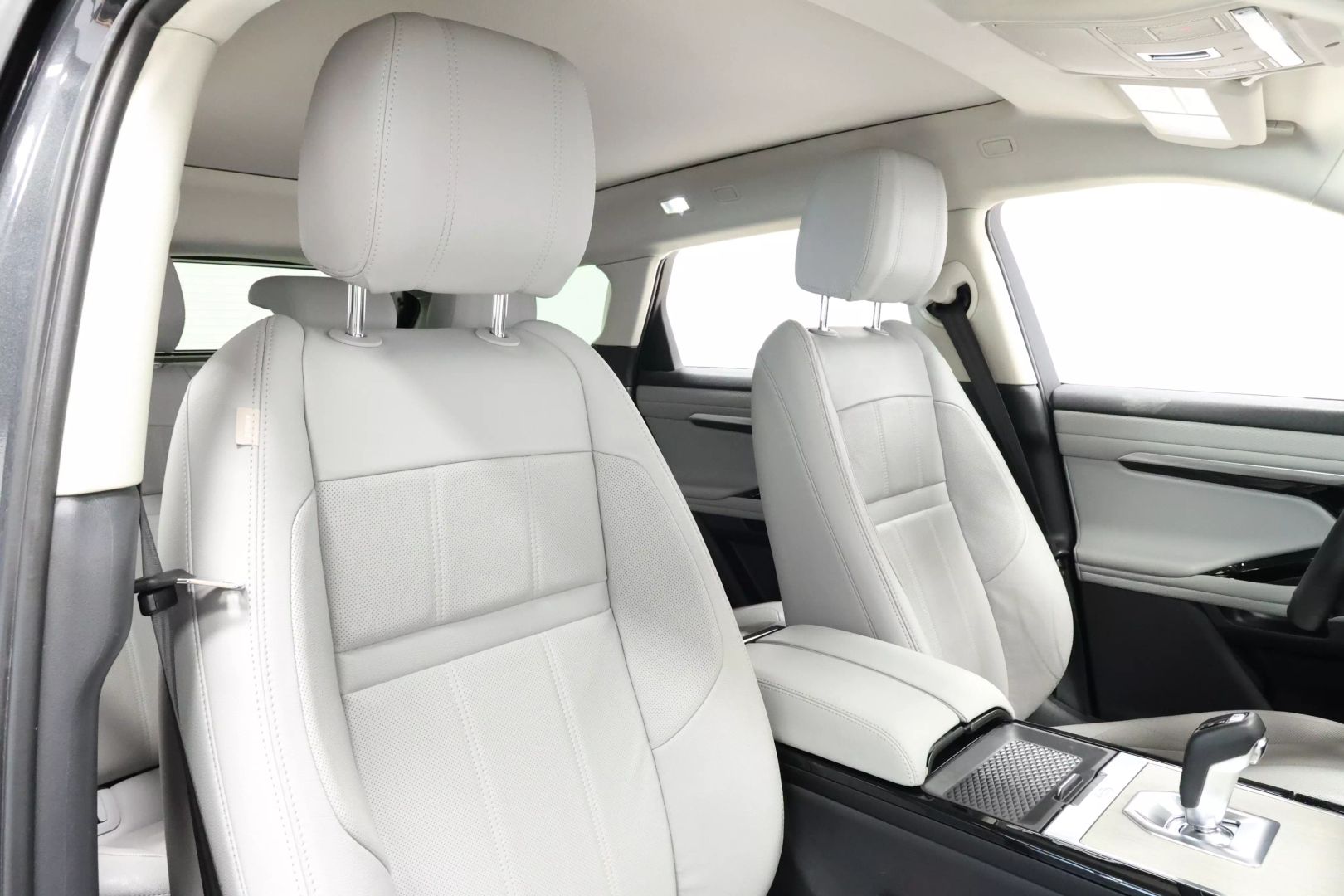 2020 Land Rover Range Rover Evoque - Image 88