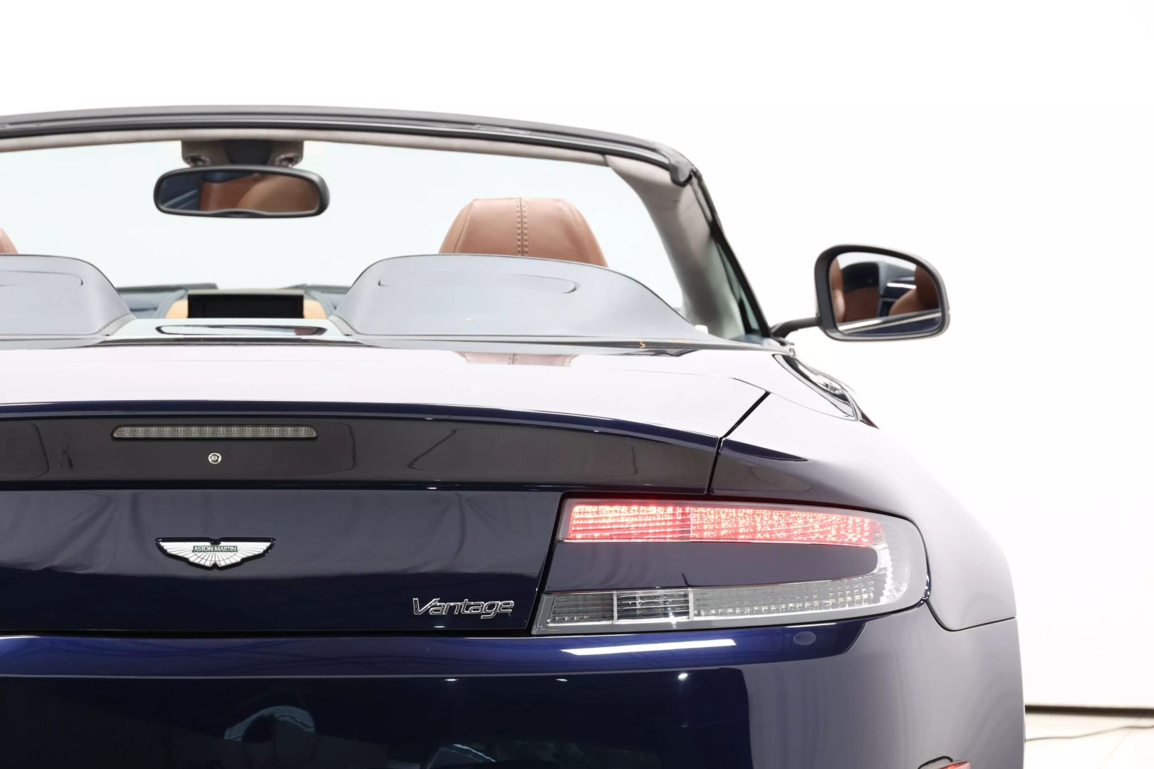2014 Aston Martin Vantage - Image 49