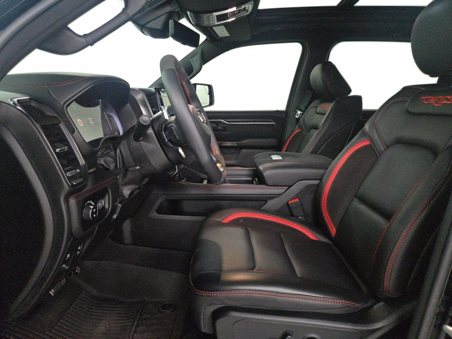 2024 Ram 1500 Crew Cab - Image 9