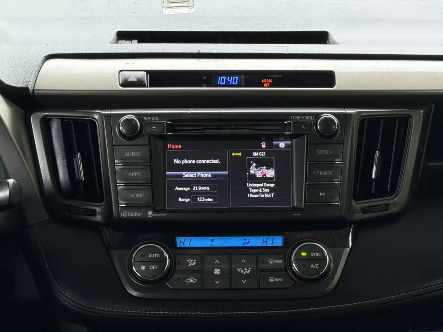 2015 Toyota Rav4 - Image 28